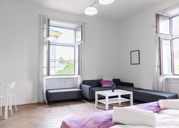 4 Great Near Akh - Ideal For Groups Of 19 * Wien
