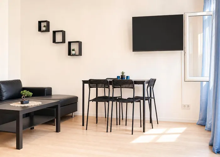Apartment 4 Great Near Akh - Ideal For Groups Of 19 *