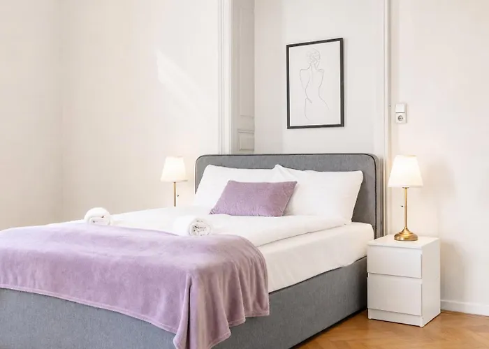 Apartment 4 Great Near Akh - Ideal For Groups Of 19 *