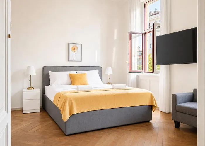 4 Great Near Akh - Ideal For Groups Of 19 * Wien