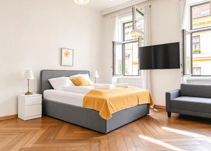 4 Great Near Akh - Ideal For Groups Of 19 Wien