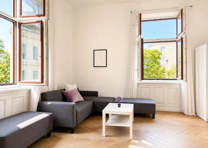 4 Great Near Akh - Ideal For Groups Of 19 * Wien