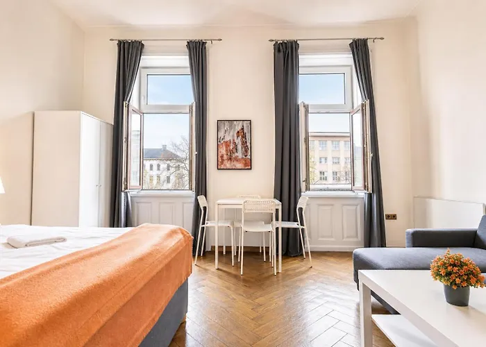 4 Great Near Akh - Ideal For Groups Of 19 Apartment Wien